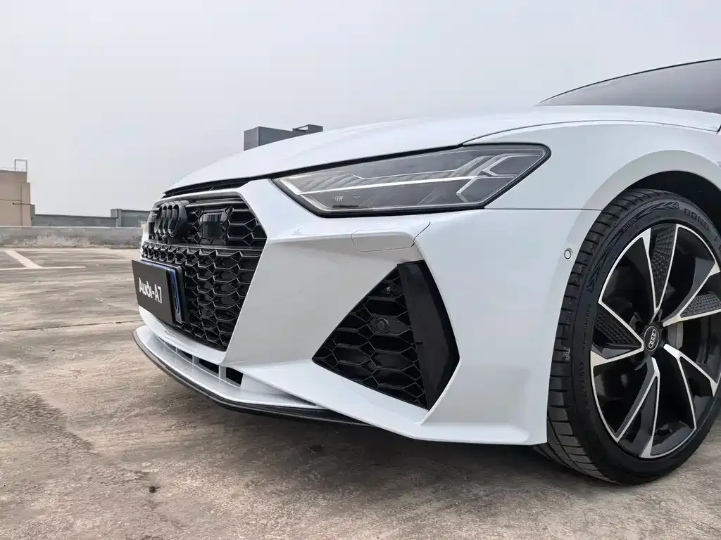 Audi A7 2022 из CN, фото 8