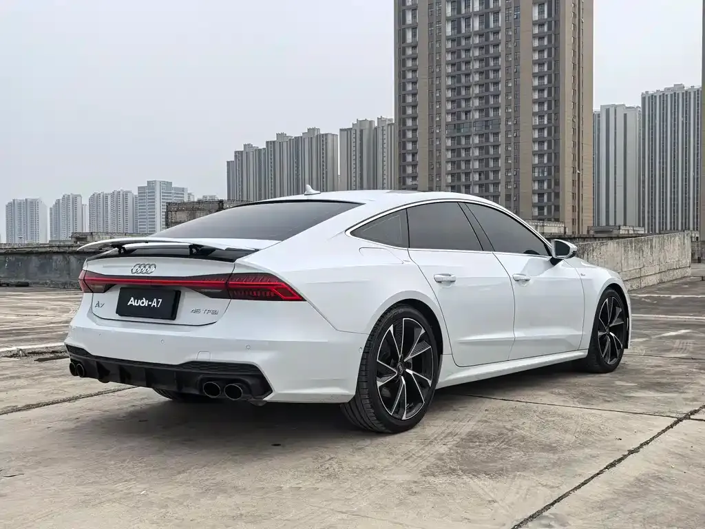 Audi A7 2022 из CN, фото 10