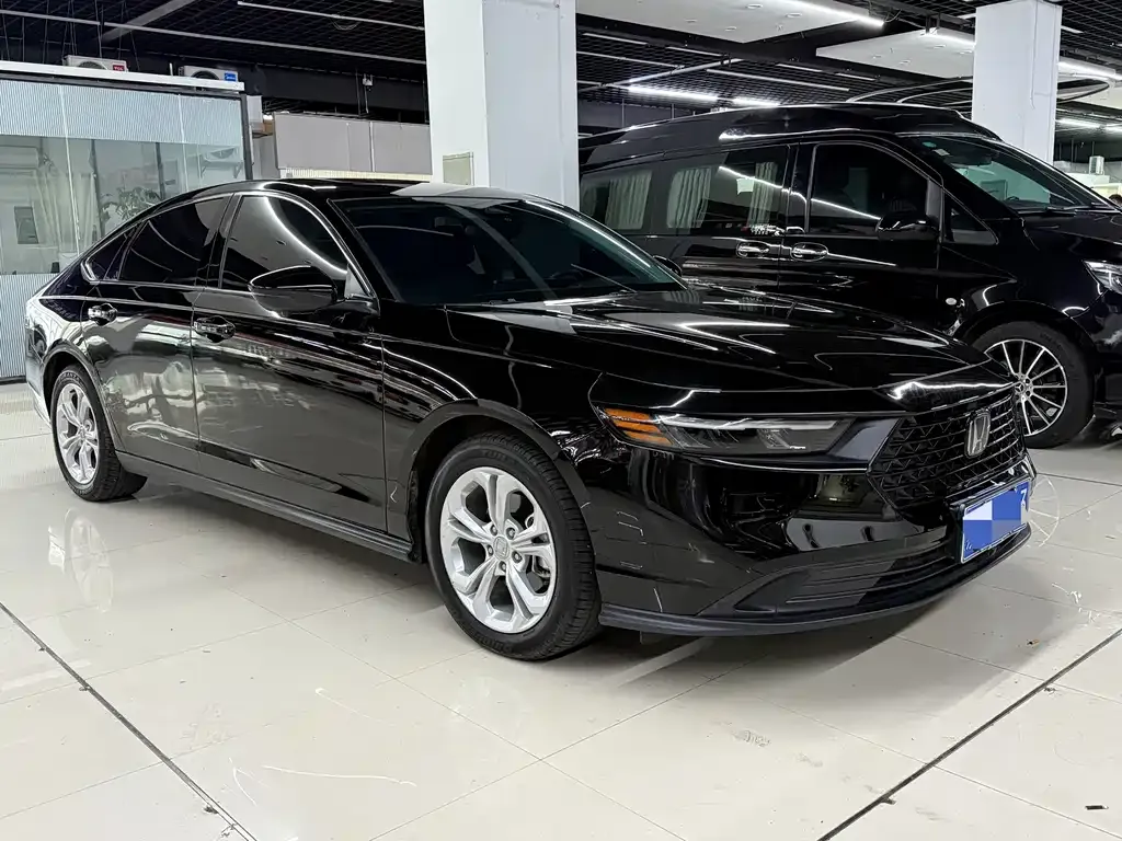 Honda Accord — фото 4