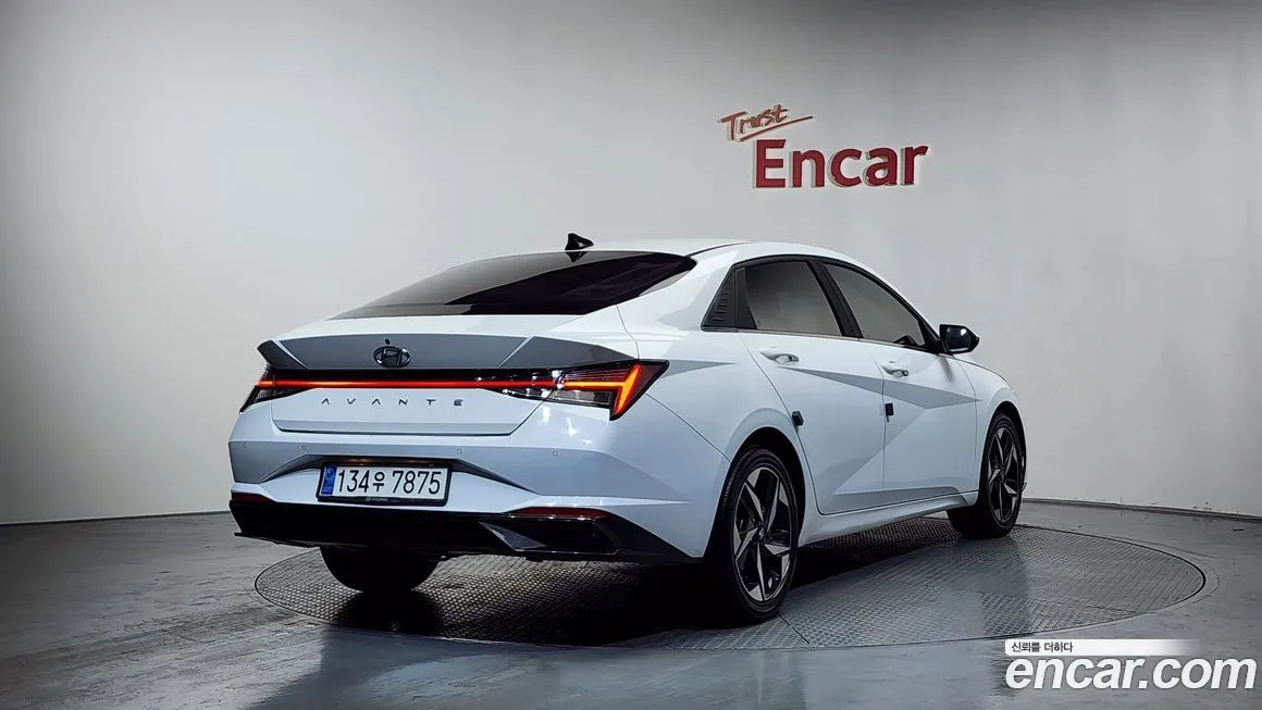 Hyundai AVANTE — фото 4