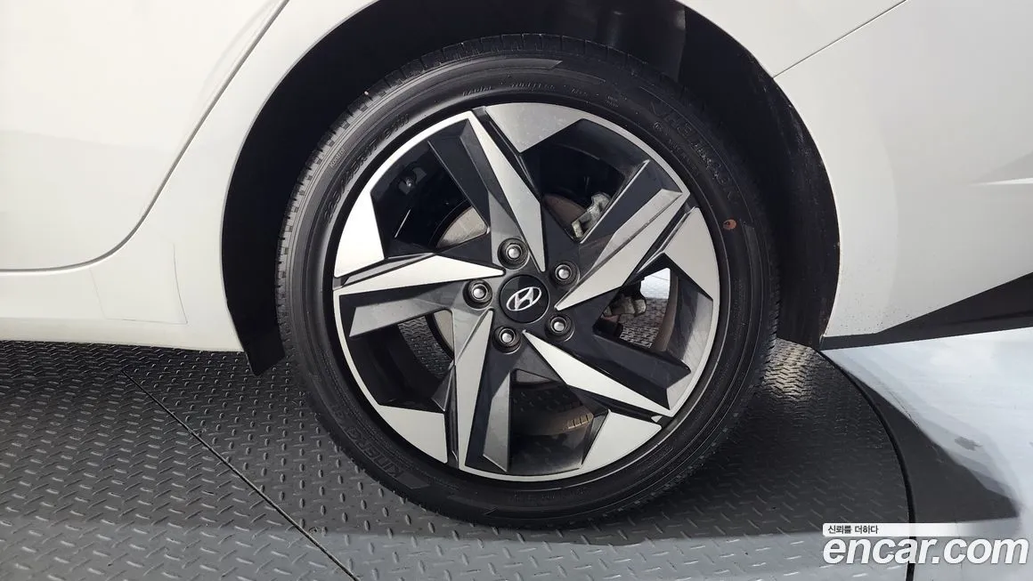 Hyundai AVANTE — фото 6
