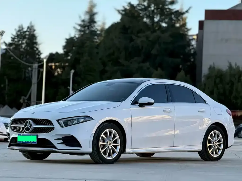 Mercedes-Benz A-Class — фото 1