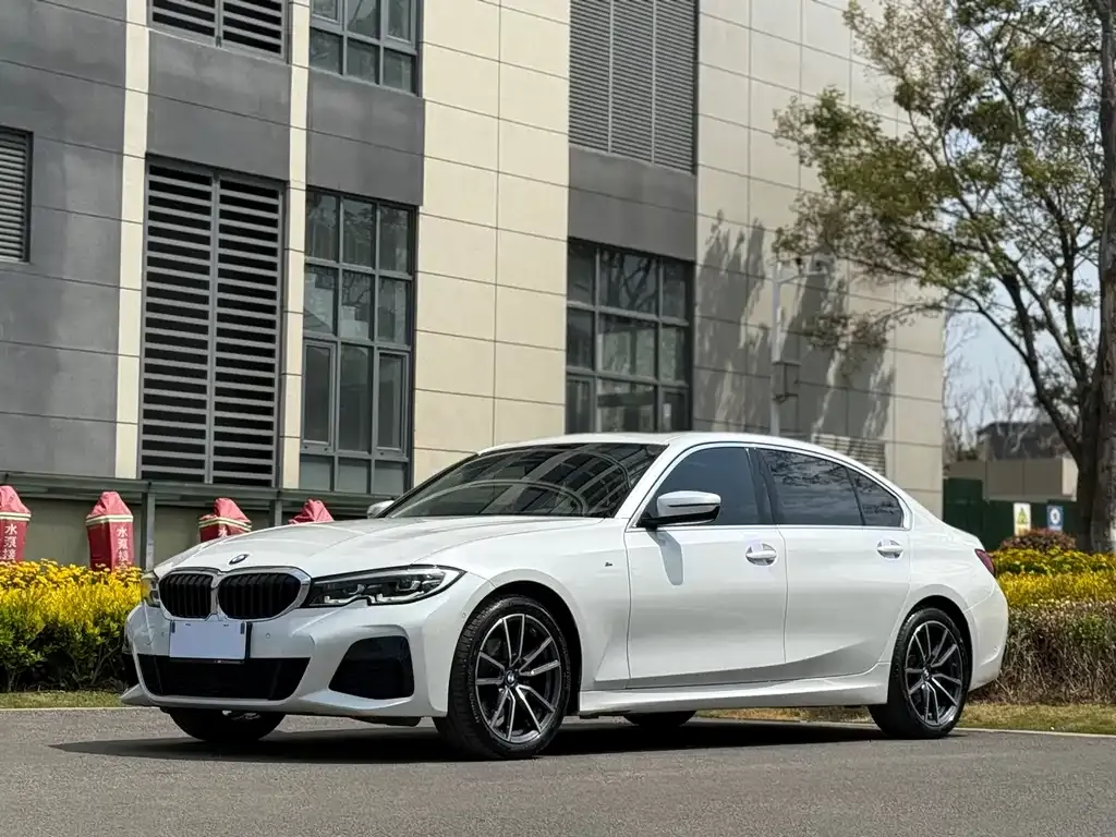 BMW 3 Series — фото 1
