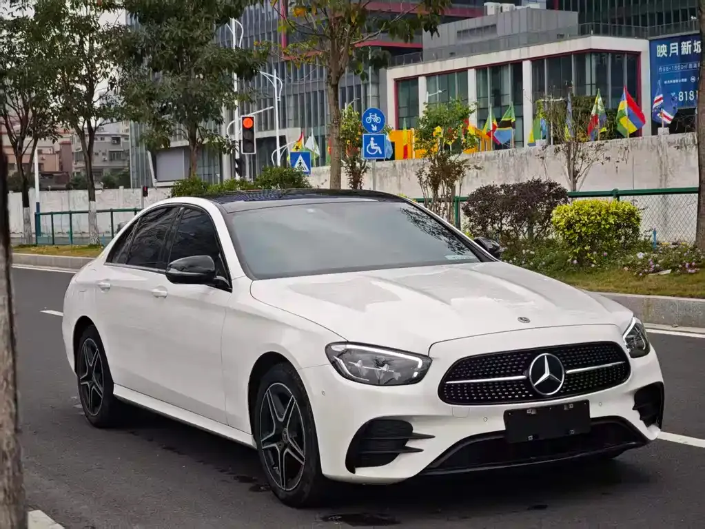 Mercedes-Benz E-Class (Import) — фото 2