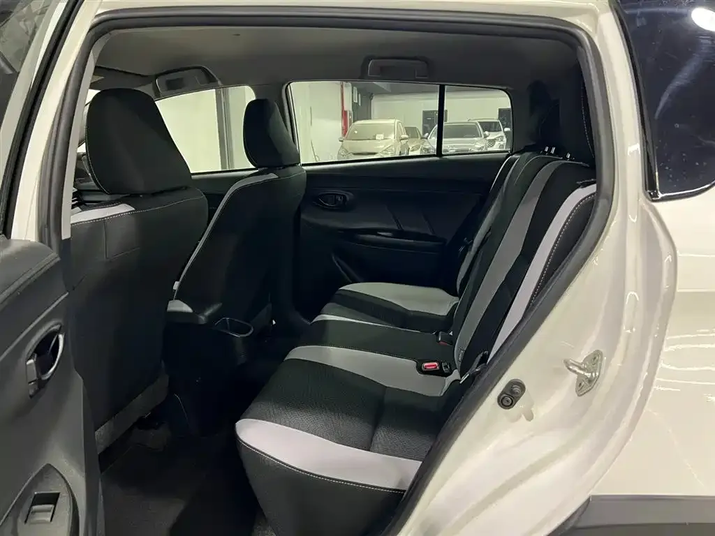 Toyota Yaris L 2022 из CN, фото 10
