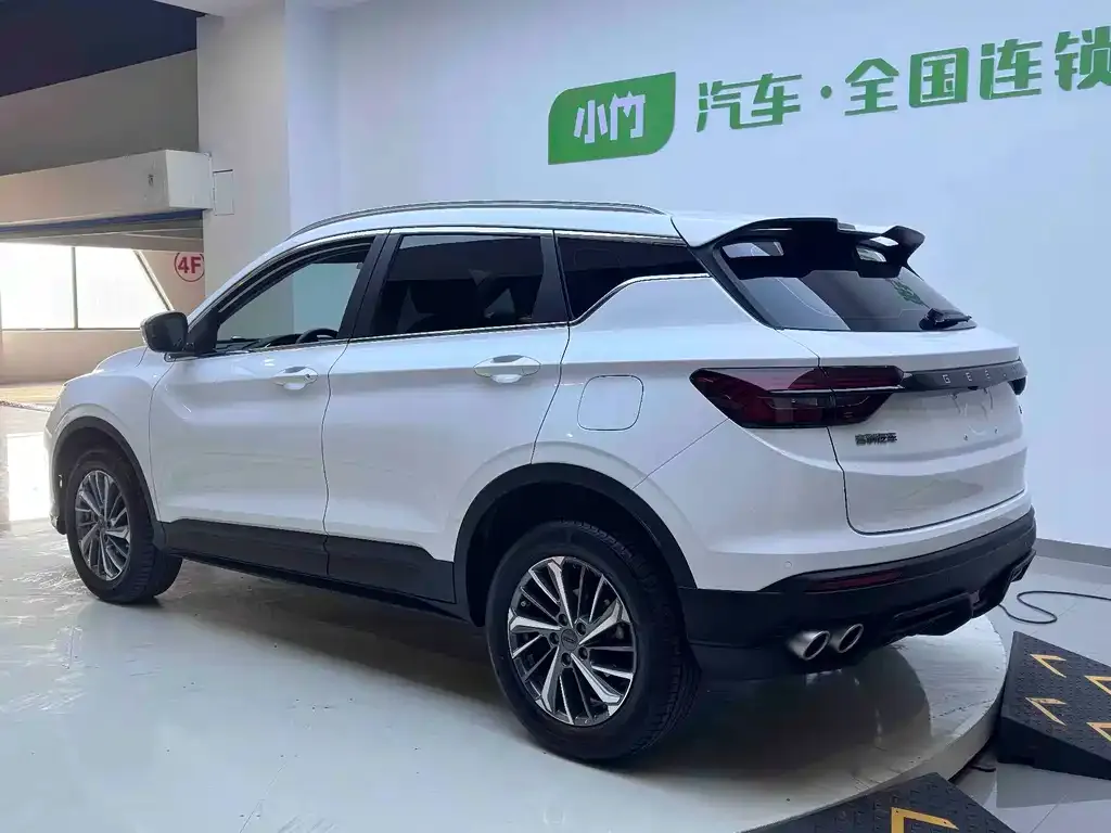 Geely Binyue — фото 10