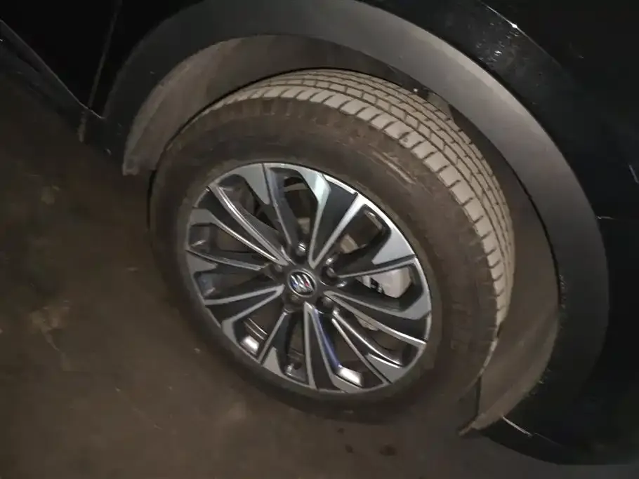 Buick Envision Plus — фото 4