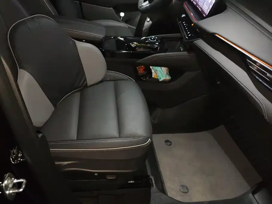 Buick Envision Plus — фото 2