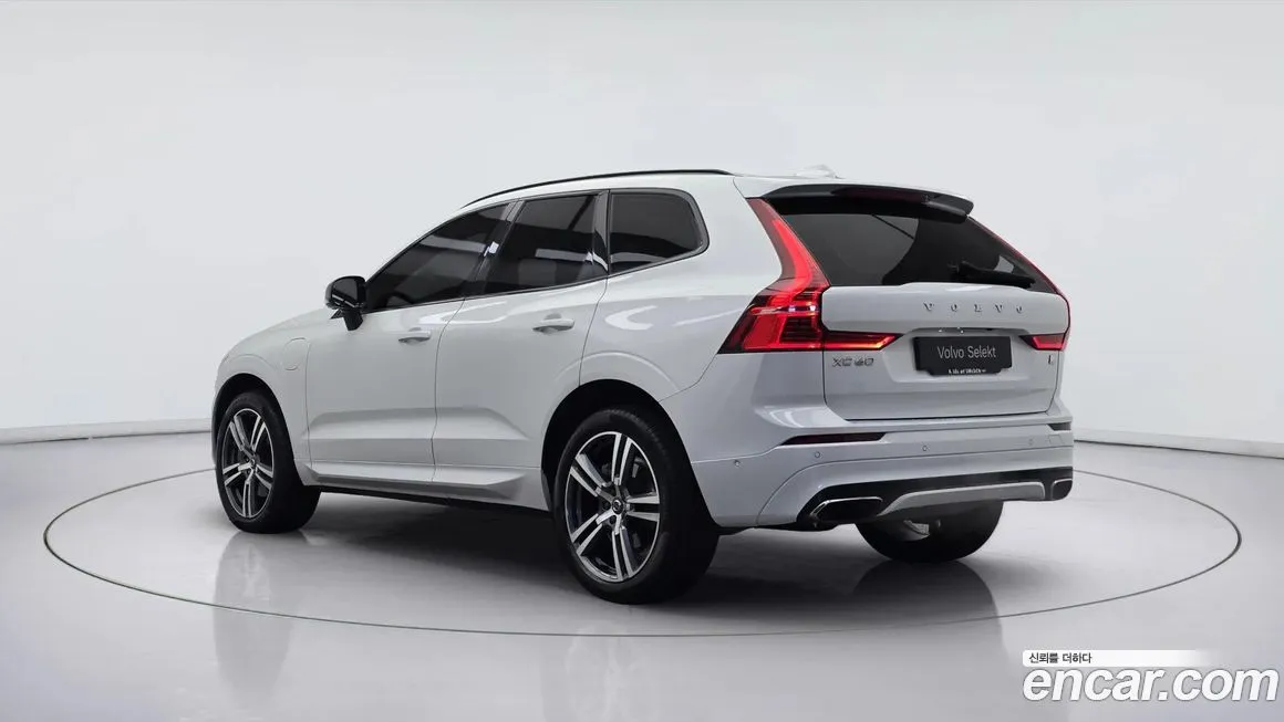 Volvo XC60 2021 из KR, фото 3