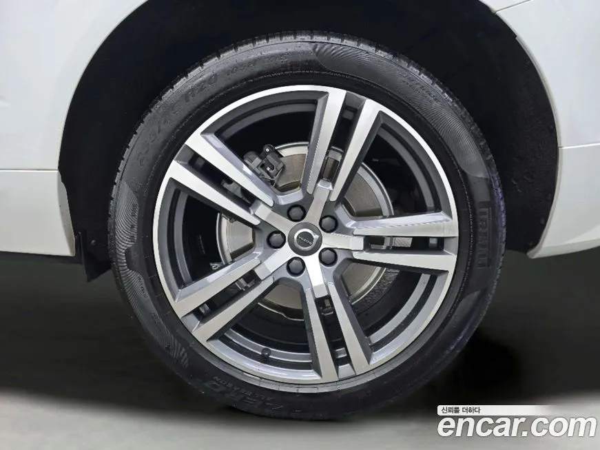 Volvo XC60 2021 из KR, фото 5