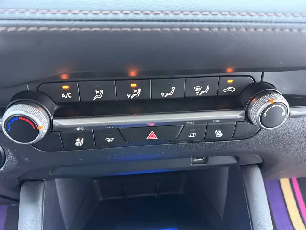 Mazda 3 Axela 2021 из CN, фото 10