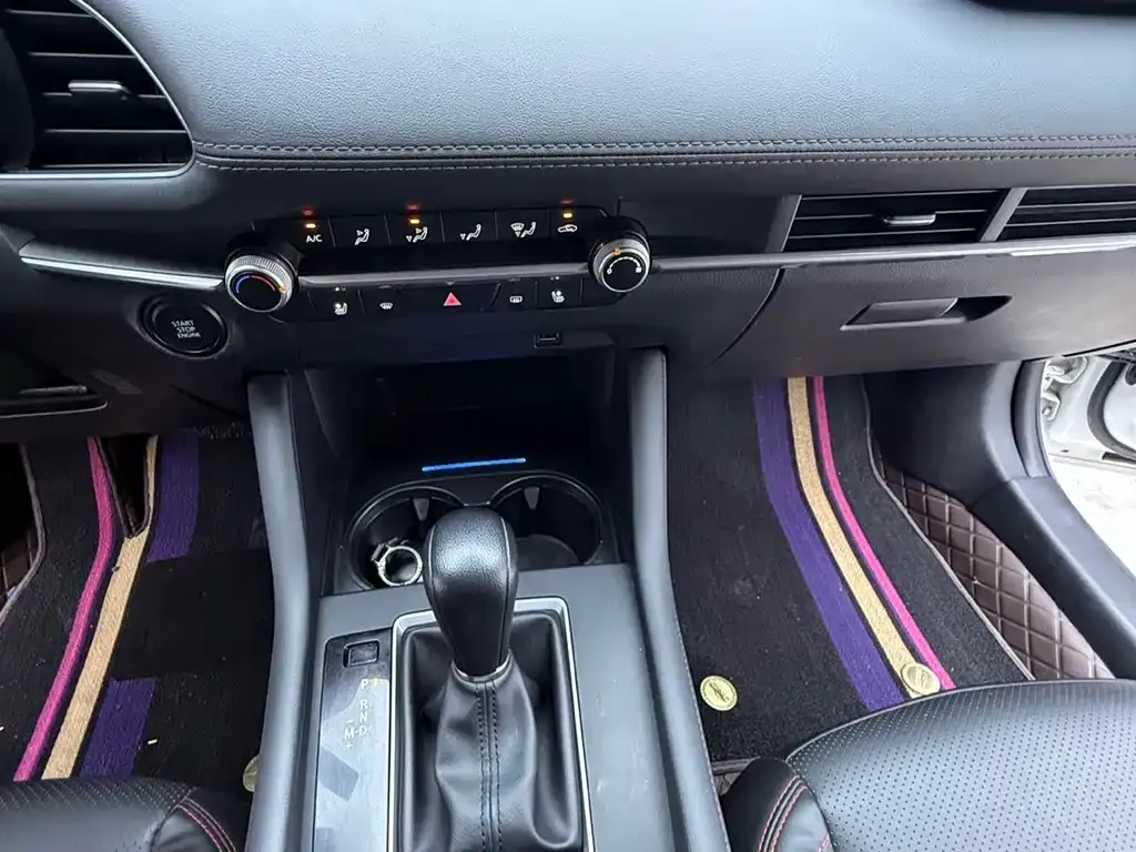 Mazda 3 Axela 2021 из CN, фото 6