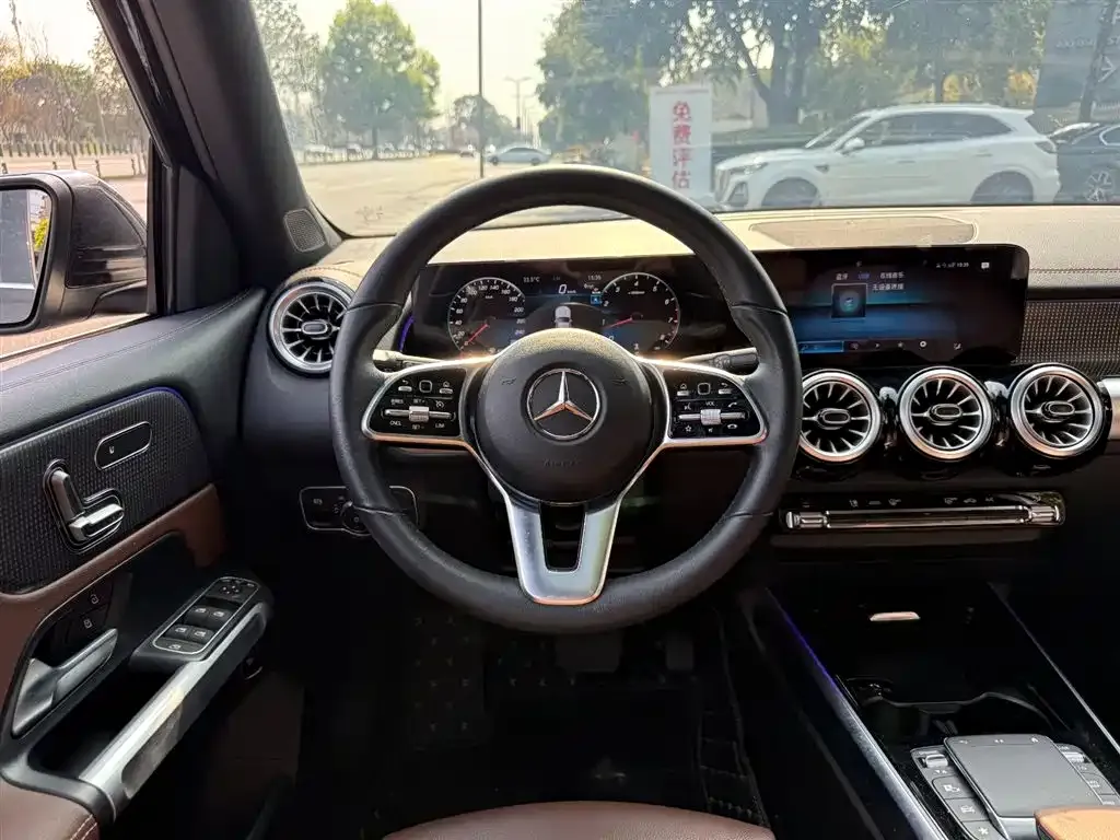Mercedes-Benz GLB 2023 из CN, фото 2