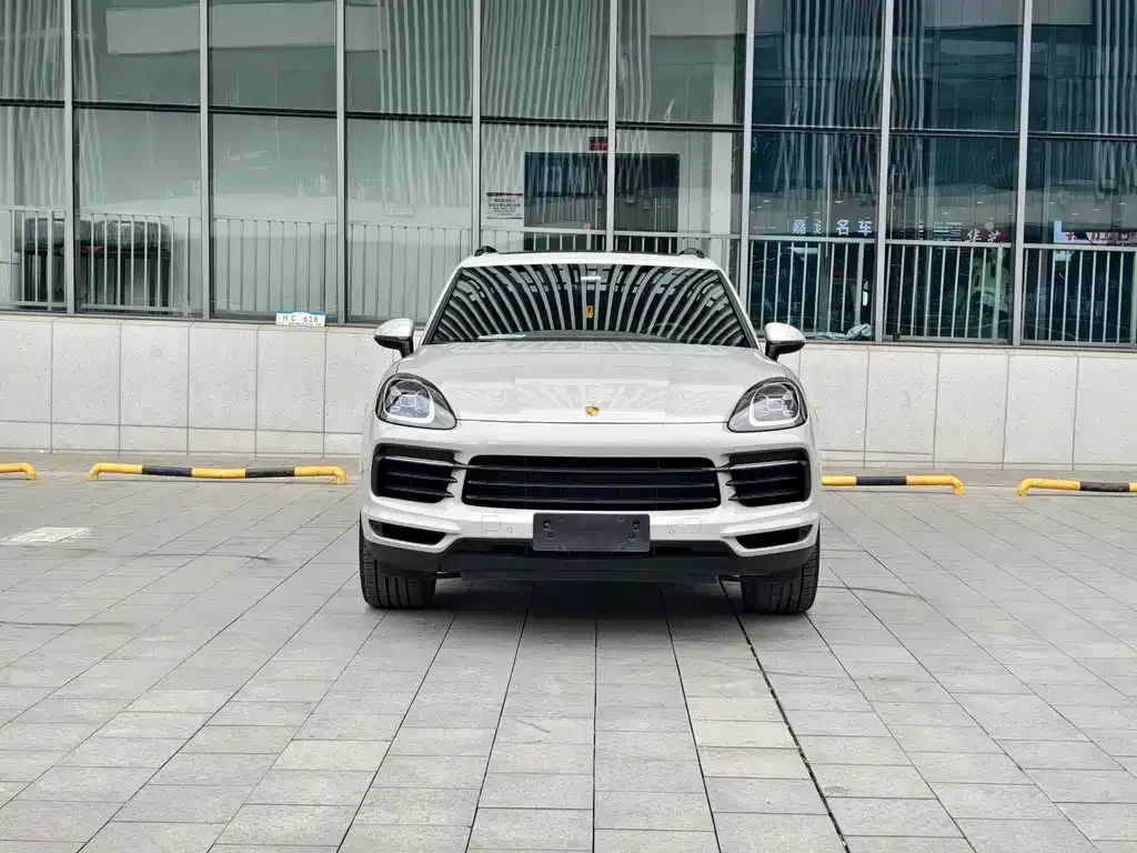 Porsche Cayenne — фото 8