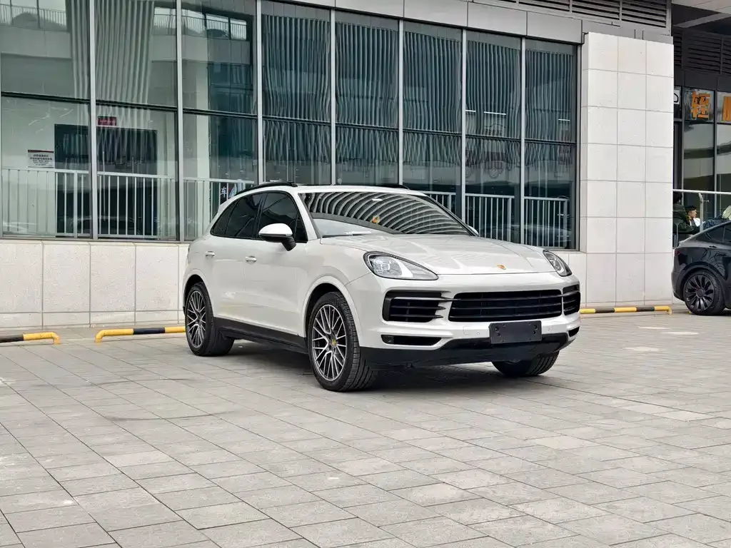 Porsche Cayenne — фото 4