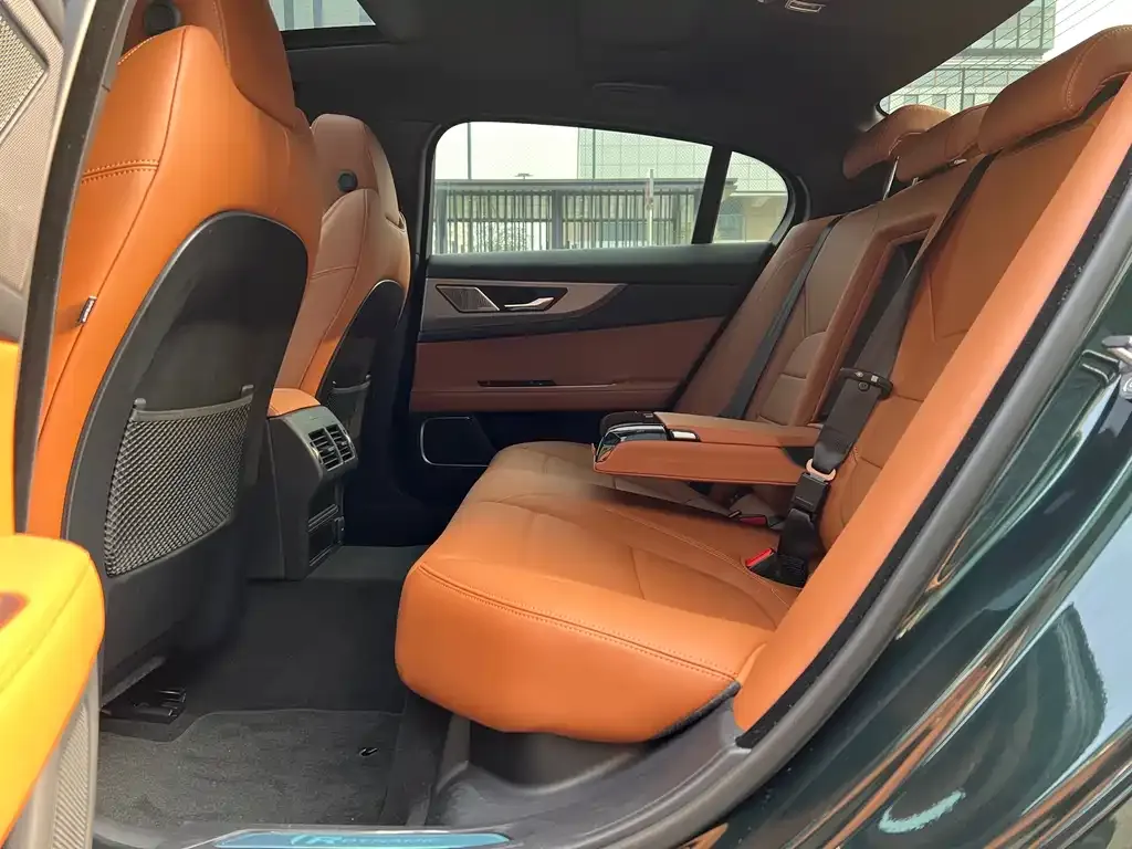 Jaguar XEL 2024 из CN, фото 2