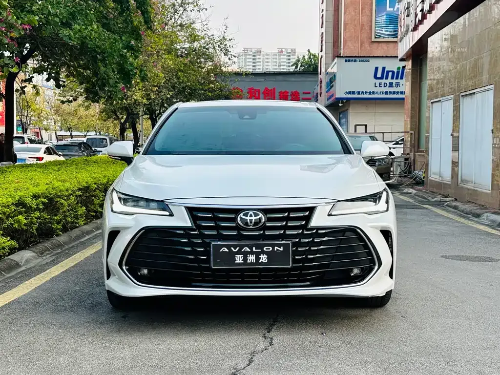 Toyota Avalon 2023 из CN, фото 10