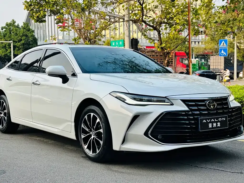 Toyota Avalon 2023 из CN, фото 8