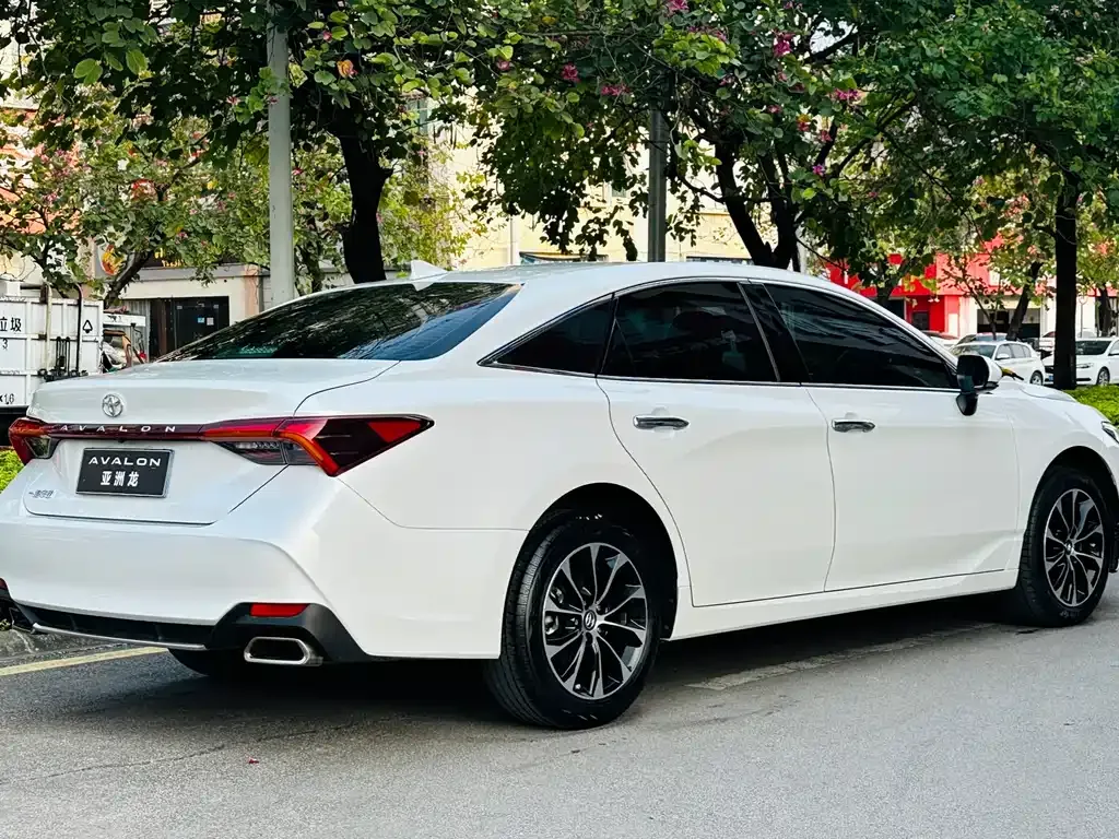 Toyota Avalon 2023 из CN, фото 7