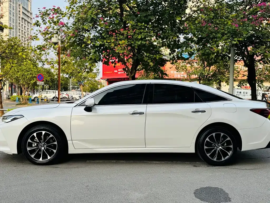 Toyota Avalon 2023 из CN, фото 6