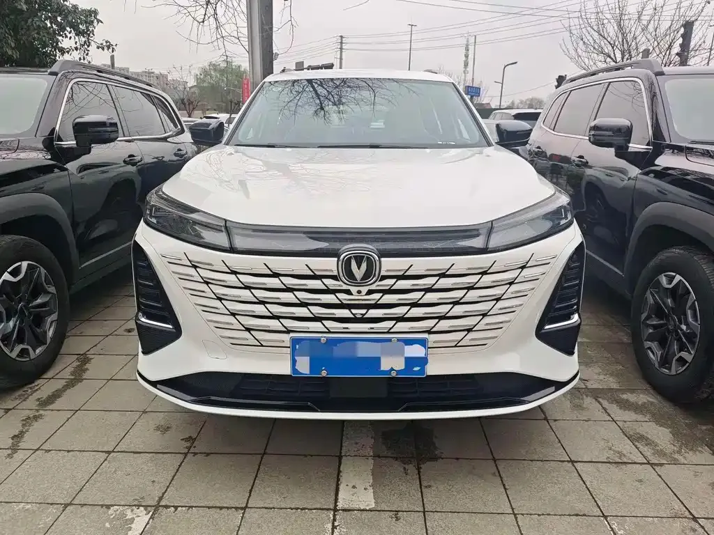 Changan CS75PLUS — фото 8