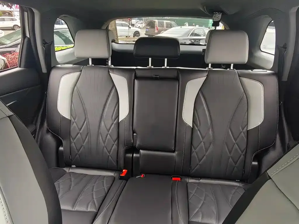 Changan CS75PLUS — фото 10