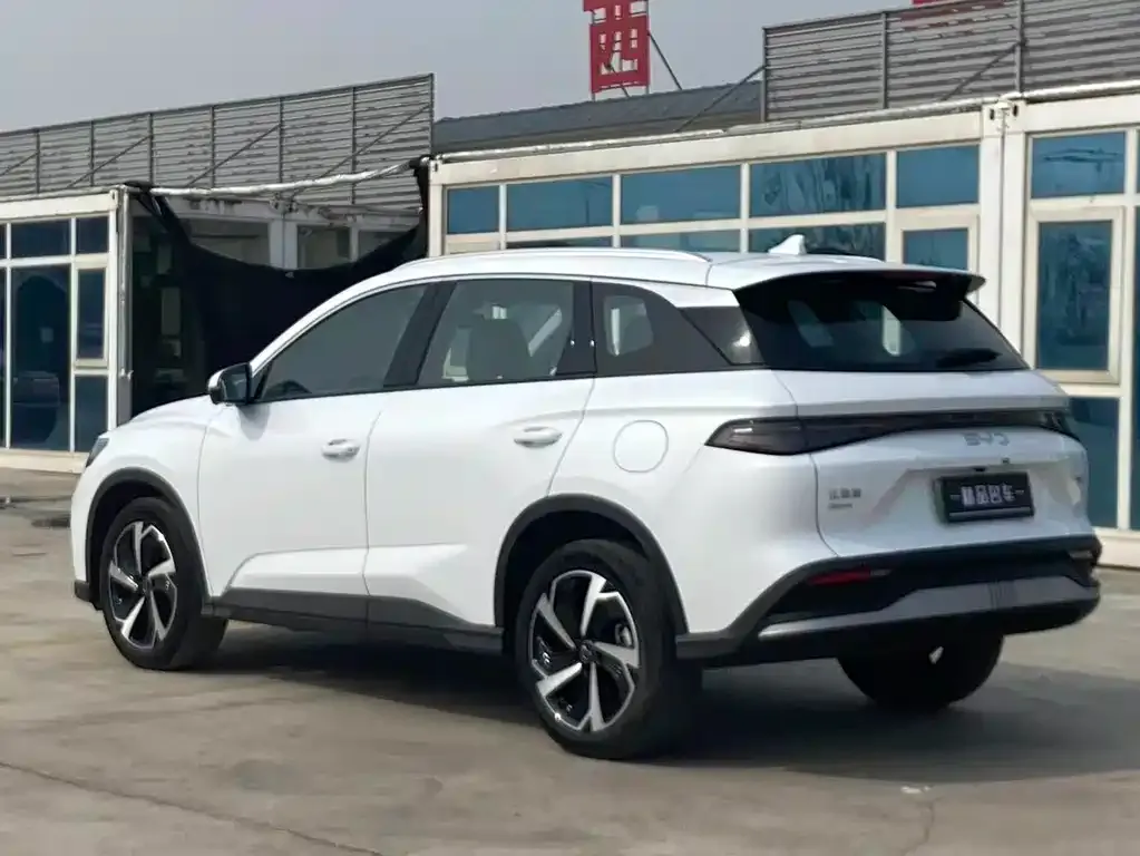 BYD Seal 05 DM-i — фото 2