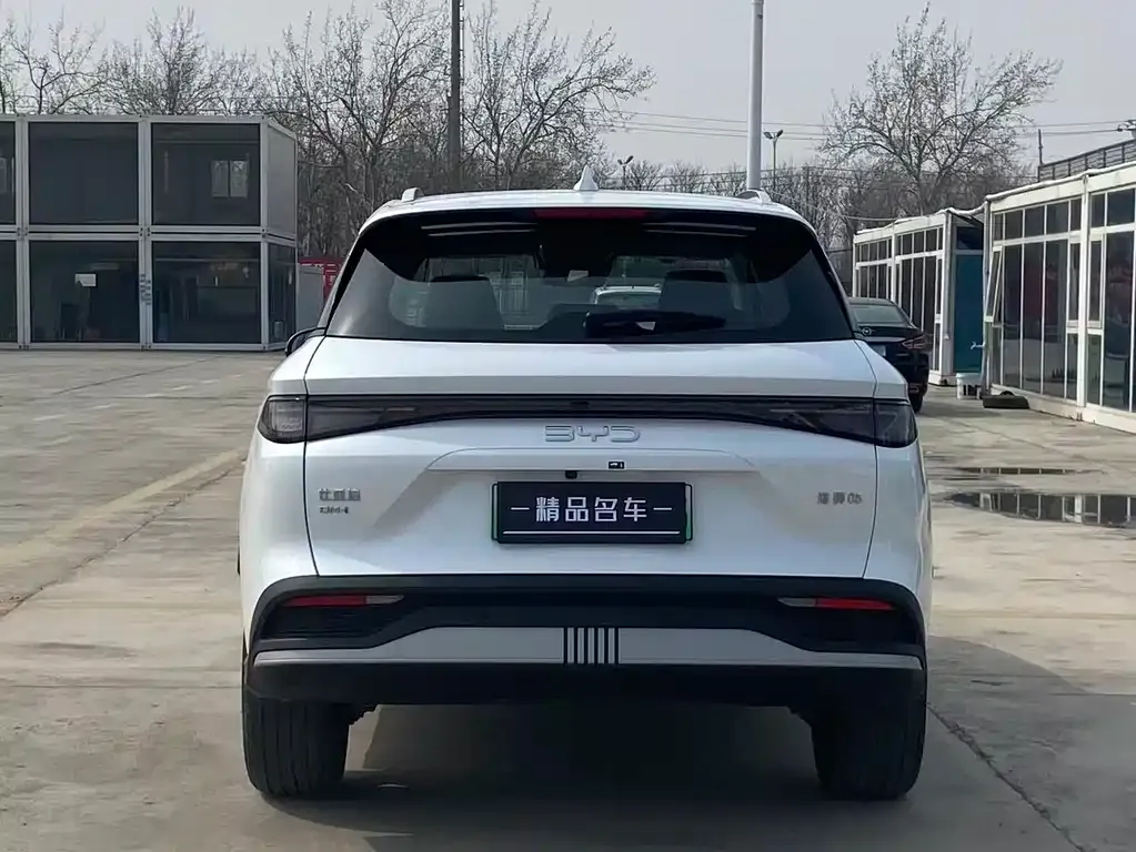 BYD Seal 05 DM-i — фото 5