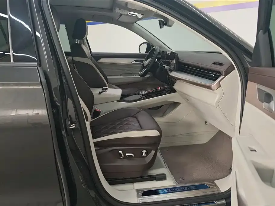 Volkswagen Tavendor 2024 из CN, фото 5