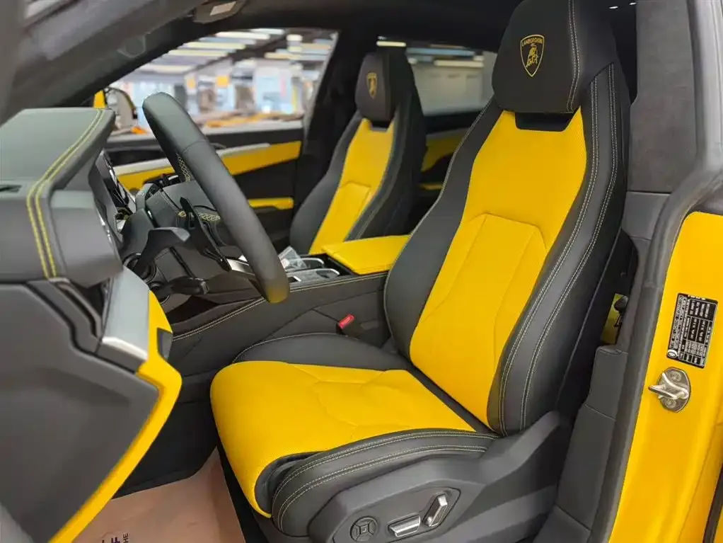Lamborghini Urus — фото 3
