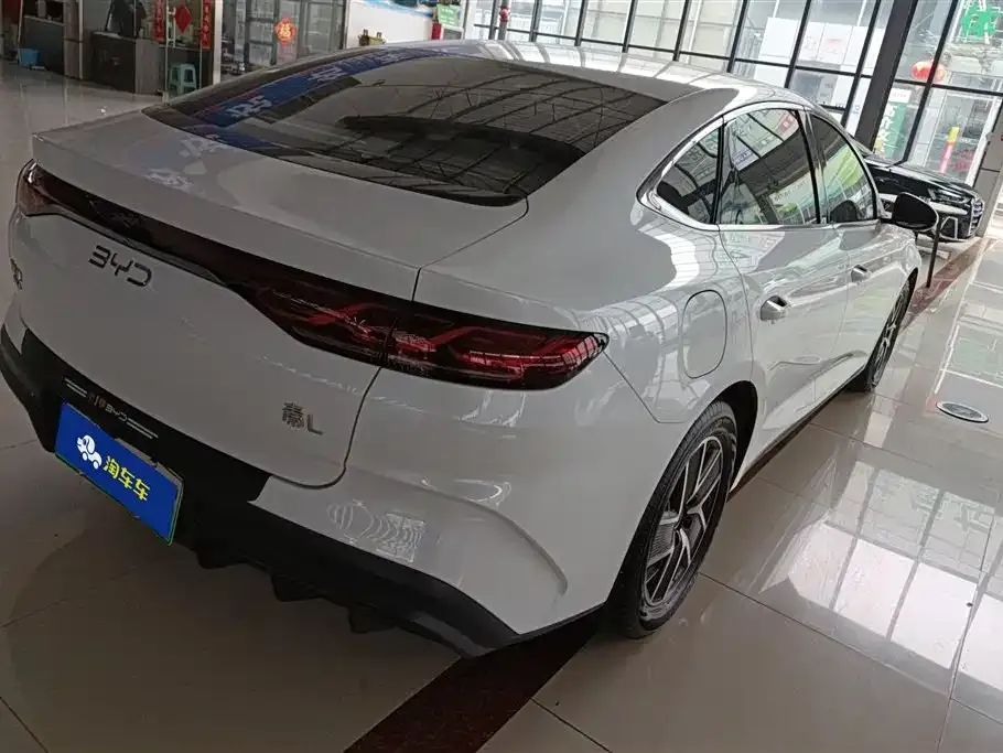 BYD Qin L — фото 9