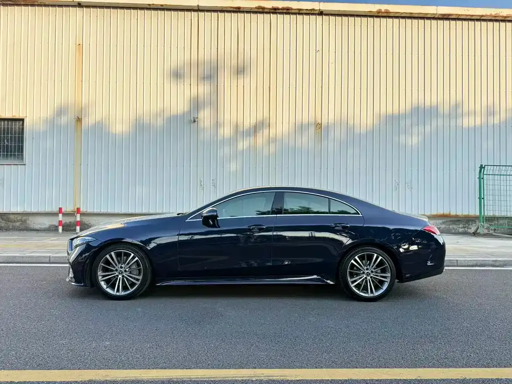 Mercedes-Benz CLS — фото 9