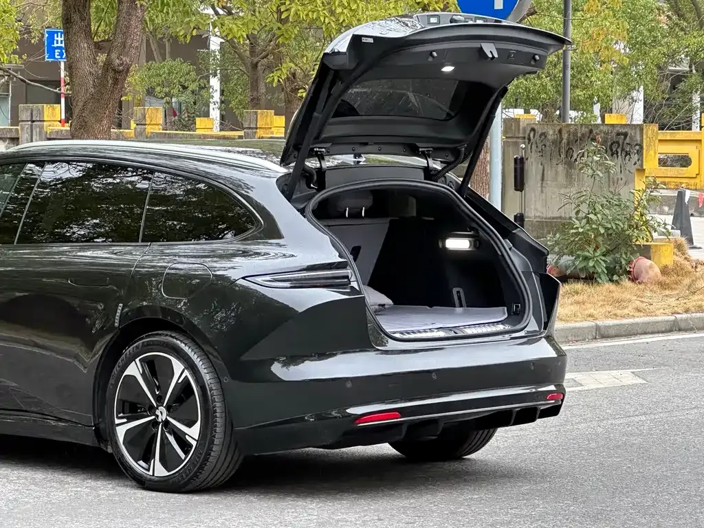 NIO ET5T 2025 из CN, фото 10