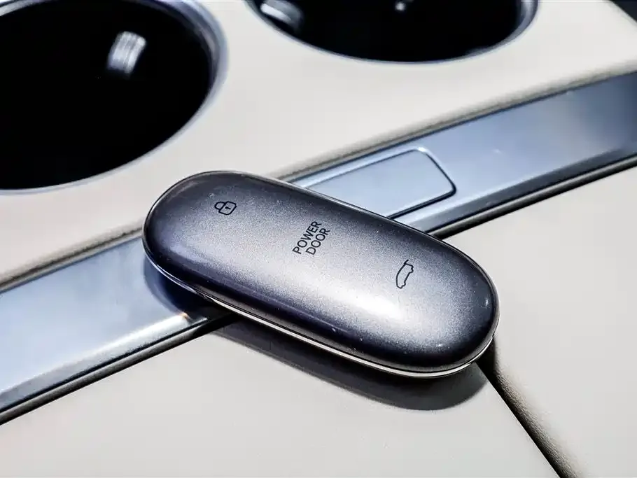 Li Auto MEGA 2024 из CN, фото 4