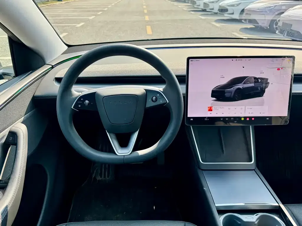 Tesla Model Y 2025 из CN, фото 5