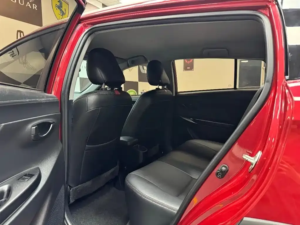 Toyota Yaris L 2022 из CN, фото 5