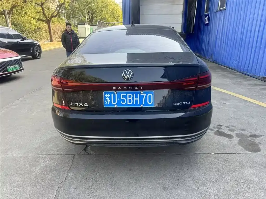 Volkswagen Passat — фото 3
