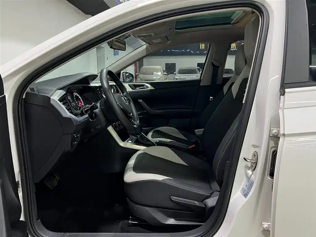 Volkswagen Polo 2022 из CN, фото 10