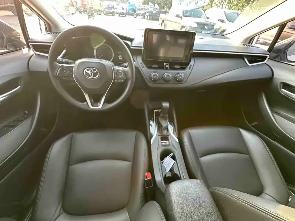 Toyota Corolla 2023 из CN, фото 9