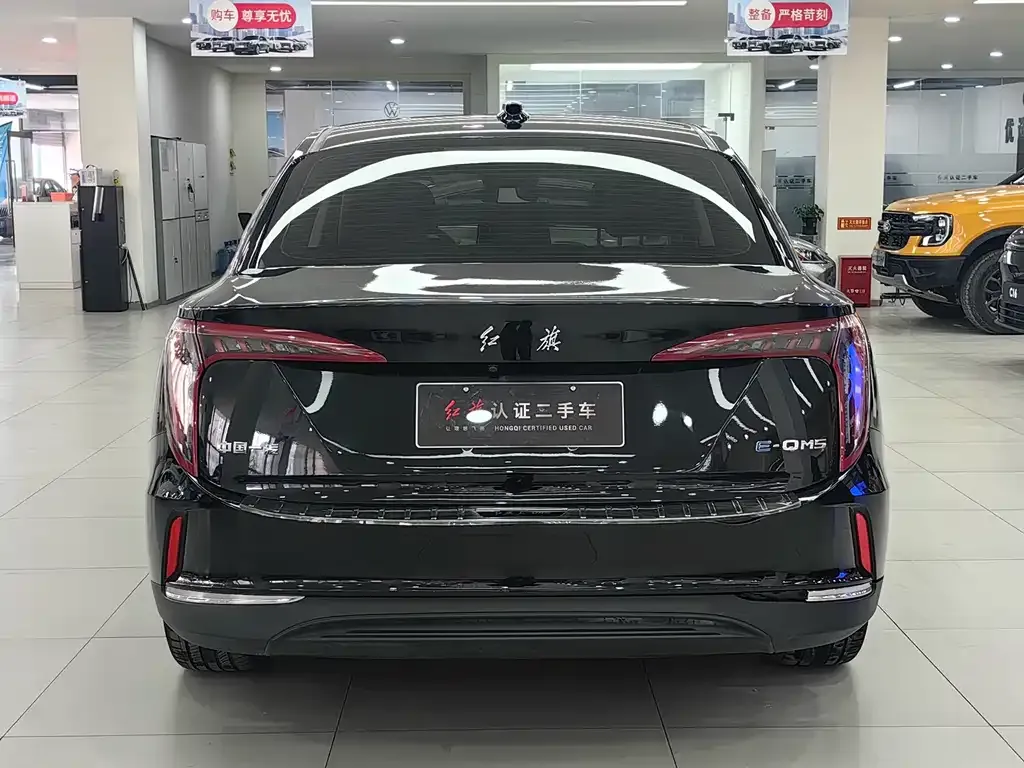 Hongqi E-QM5 — фото 9