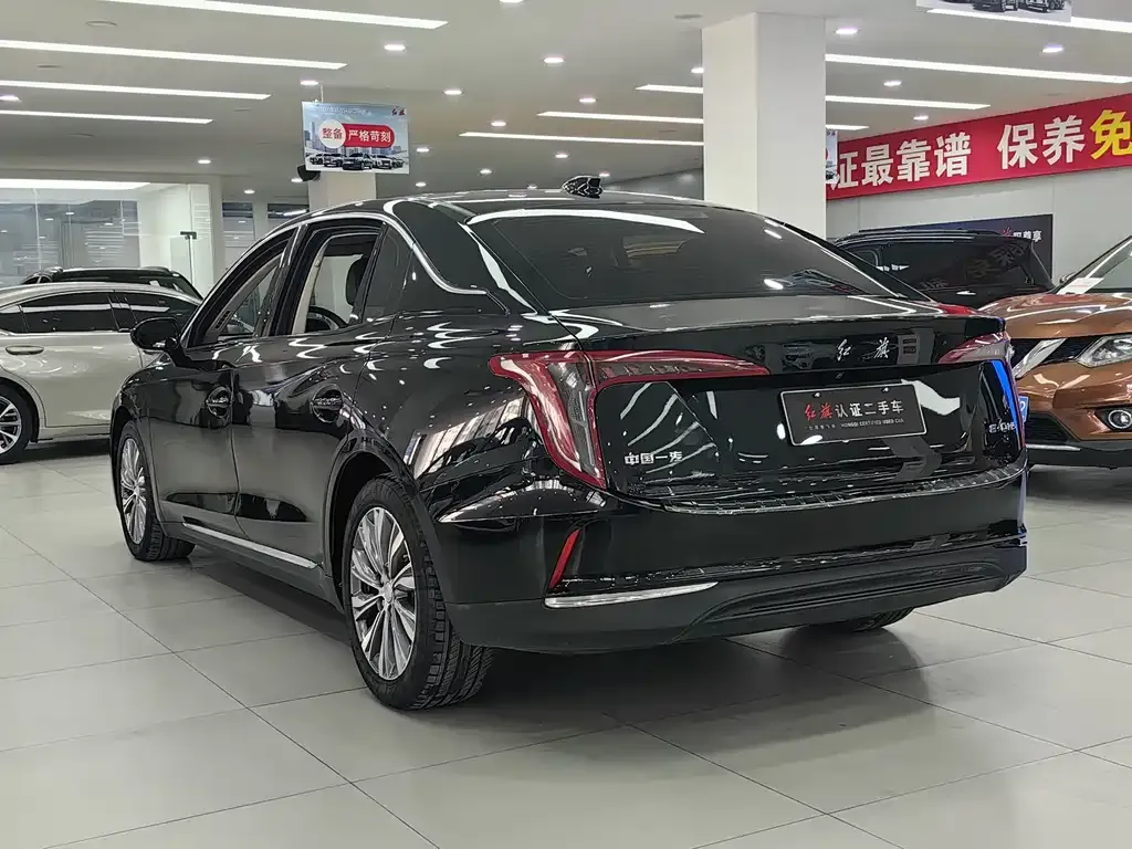 Hongqi E-QM5 — фото 10