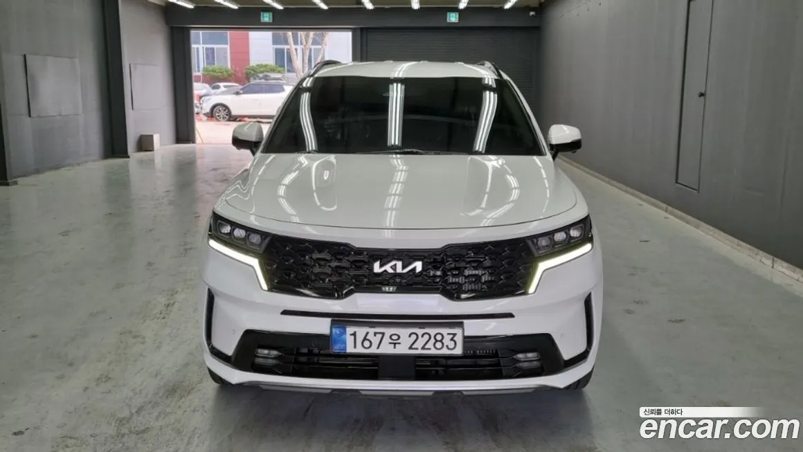 Kia Sorento — фото 8
