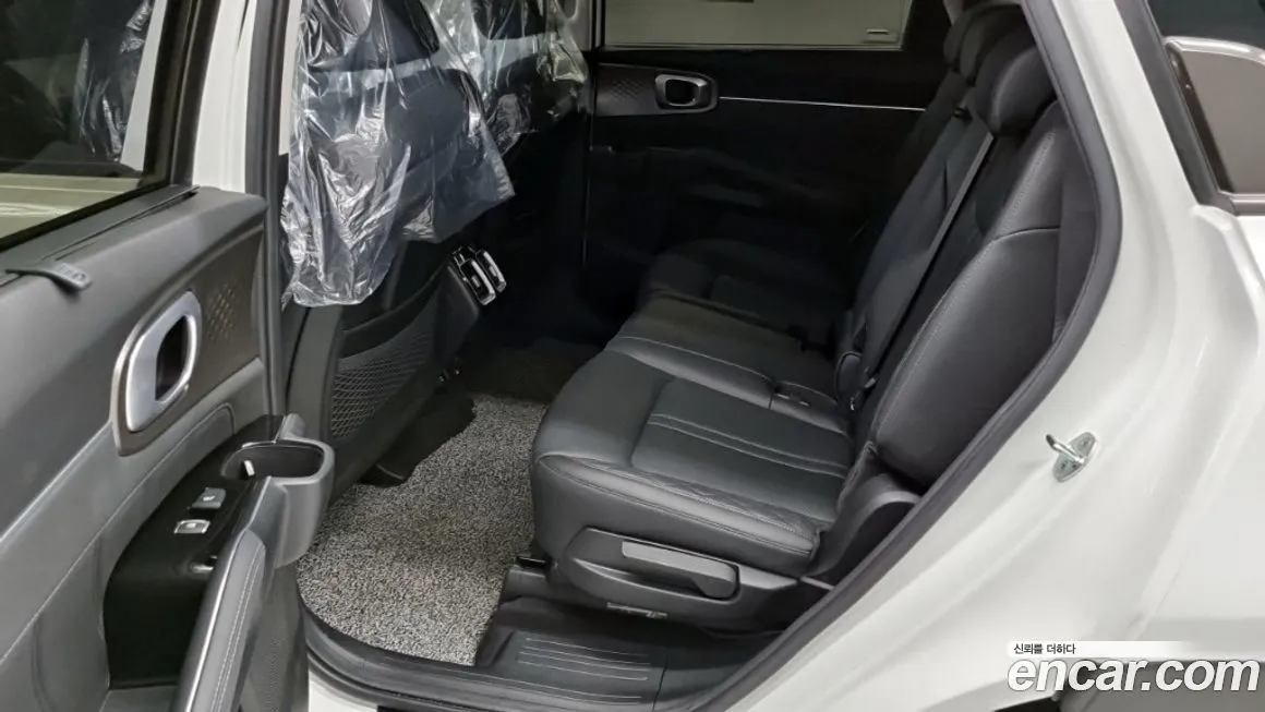 Kia Sorento — фото 3