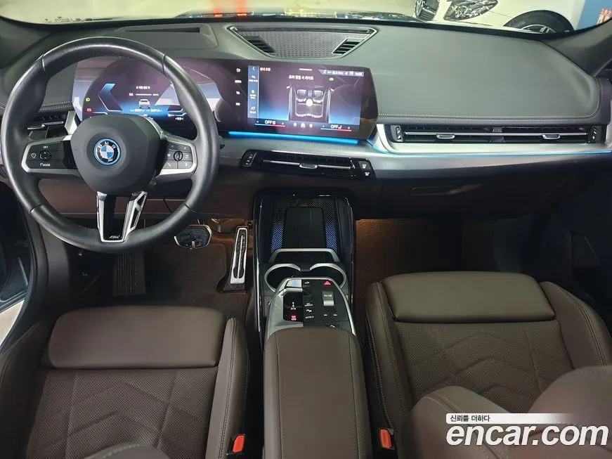 BMW iX1 2024 из KR, фото 9