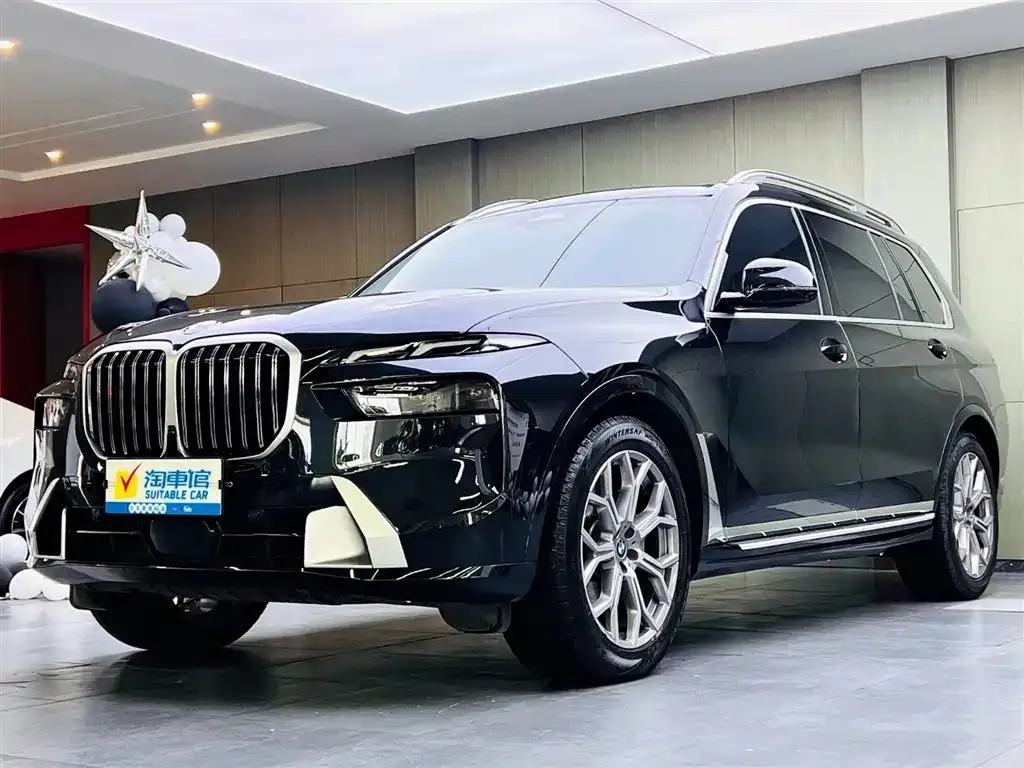 BMW X7 — фото 1