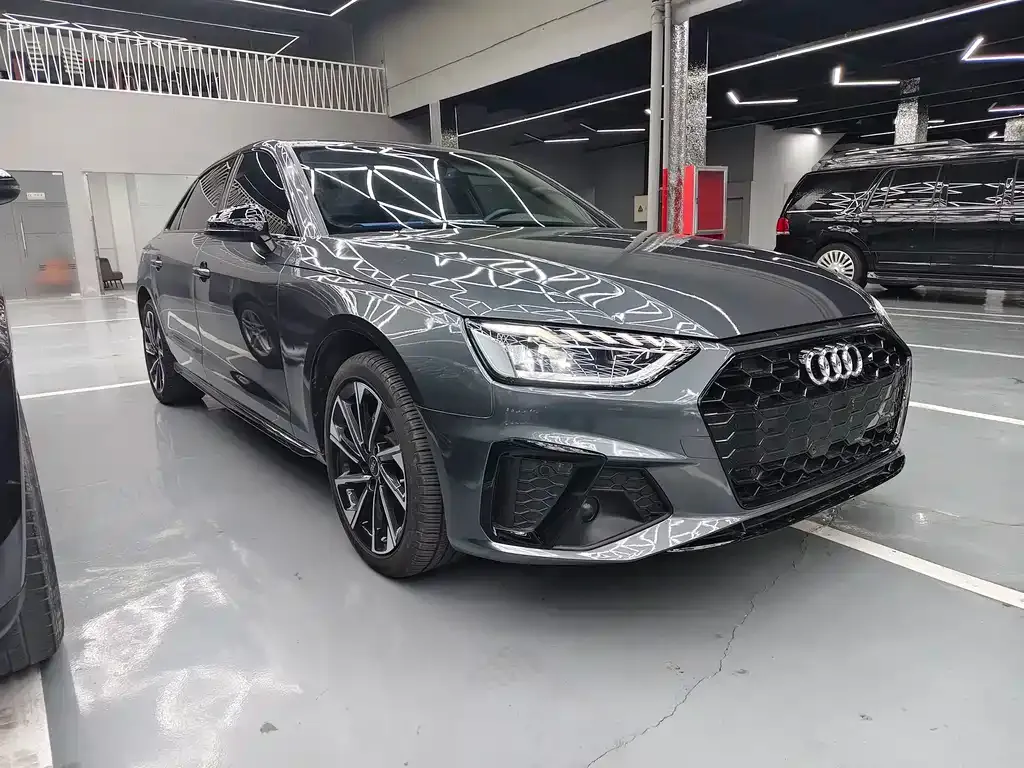 Audi A4L 2023 из CN, фото 4