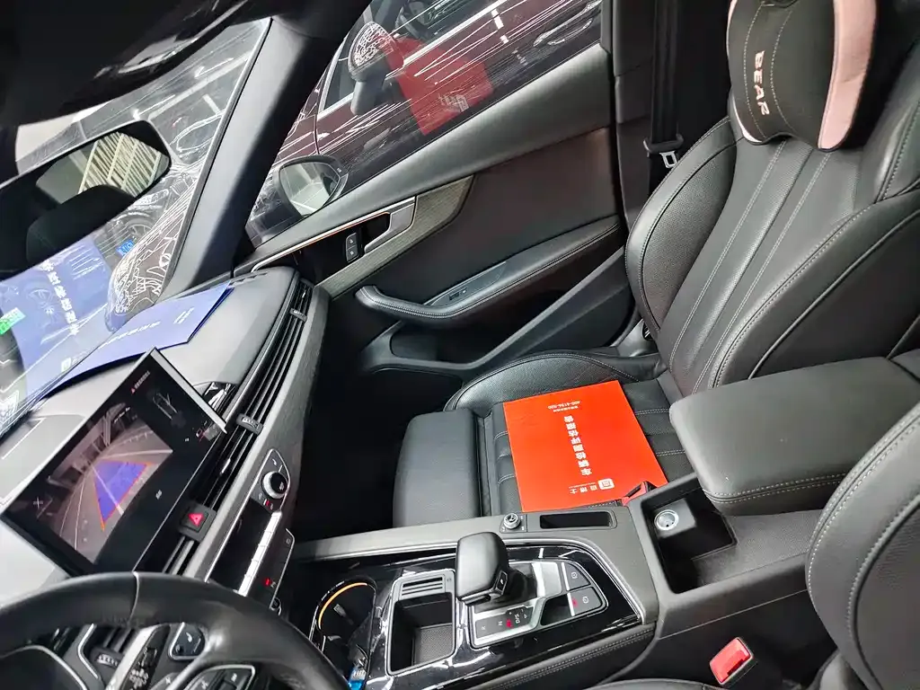Audi A4L 2023 из CN, фото 10