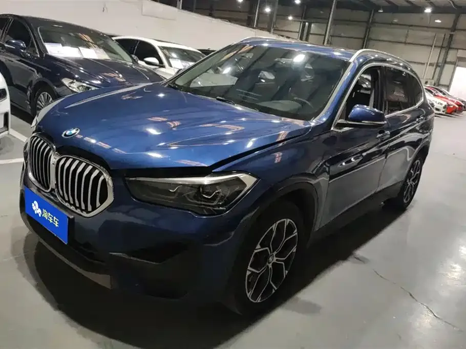 BMW X1 — фото 1