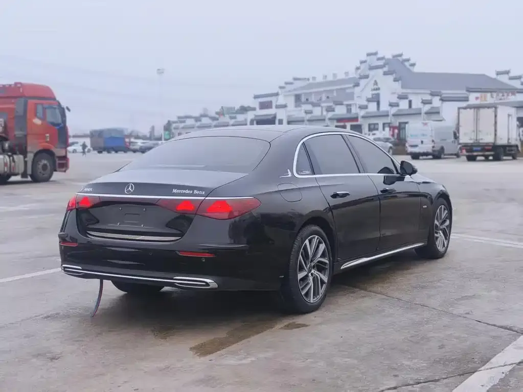 Mercedes-Benz E-Class 2025 из CN, фото 3