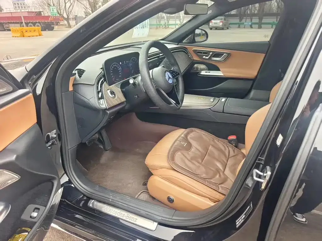 Mercedes-Benz E-Class 2025 из CN, фото 9